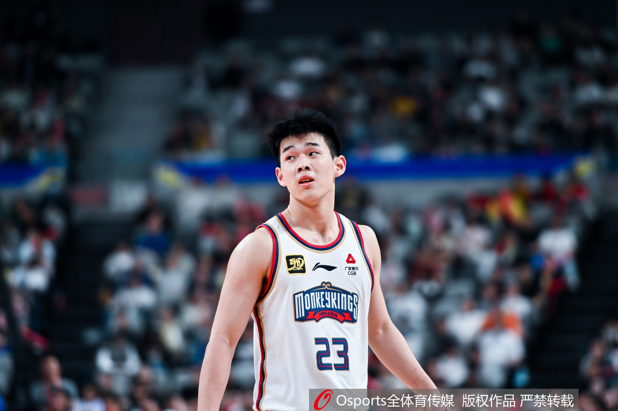 kaiyun-记者：骑士、奇才、独行侠和篮网有意邀请林葳参加NBA夏联