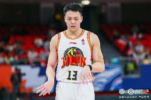 开云-媒体人：辽宁和吉林关于姜宇星的交易确定谈妥 交易合同已经落笔