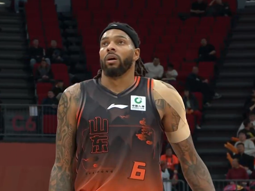 开云体育下载-山东男篮击败吉林豪取七连胜，珀塞尔狂砍38分，三节打卡下班