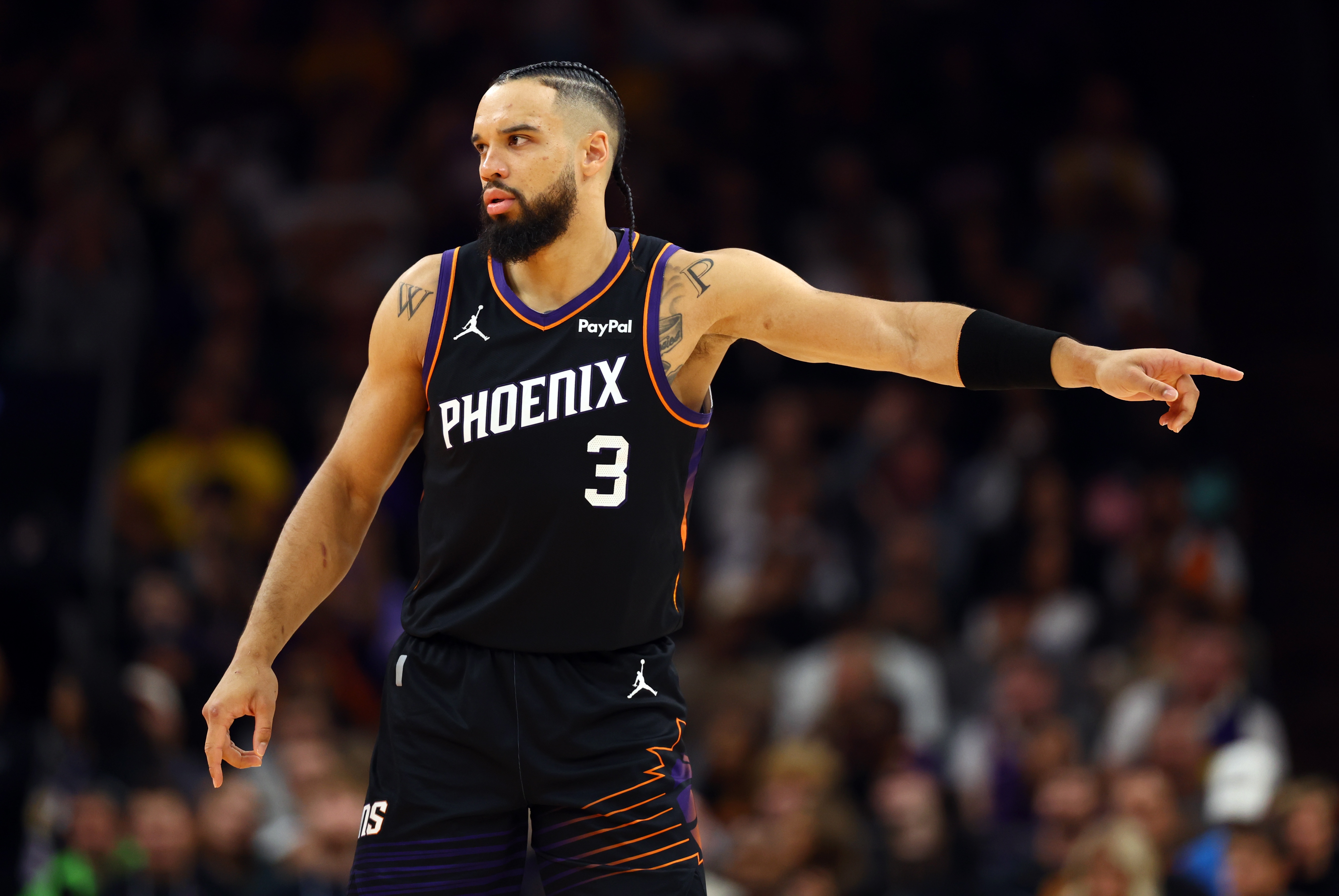 kaiyun-次节11分！狄龙半场15中6拿到15分 但三分仅8中1