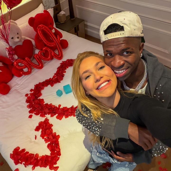 kaiyun-巴媒：维尼修斯女友在美国涉嫌欠税，可能无法陪他参加2026世界杯