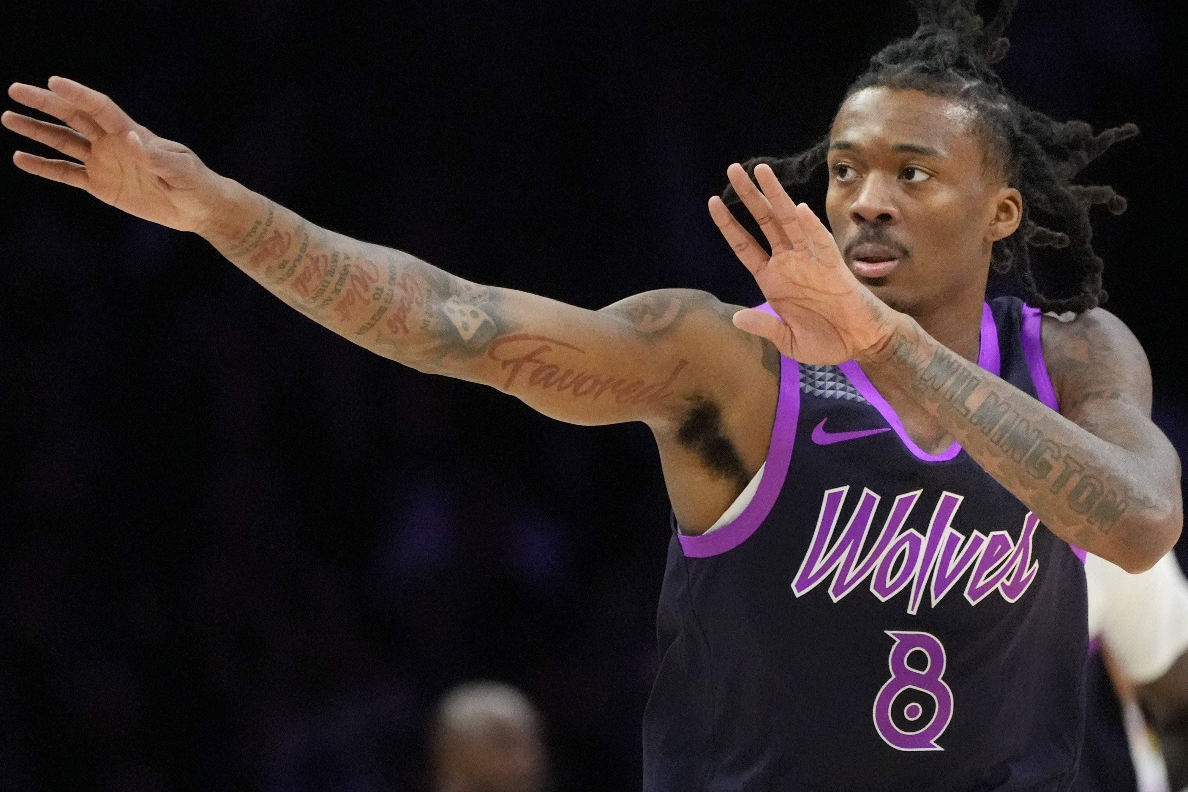 kaiyun-上来就疯！海兰德21分钟三分7中5砍下23+5 正负值逆天+41