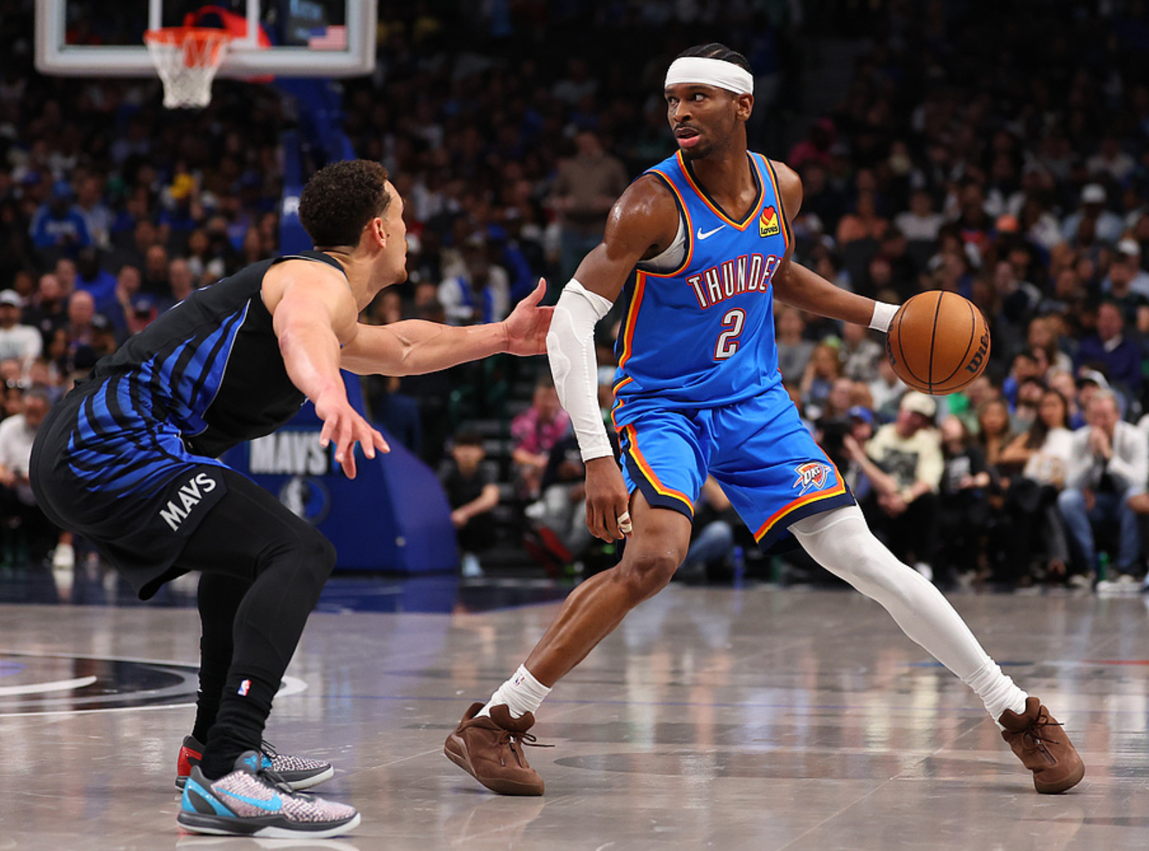 开云体育下载-雷霆100-87击败独行侠！亚历打破尘封63年NBA纪录，登顶历史第一