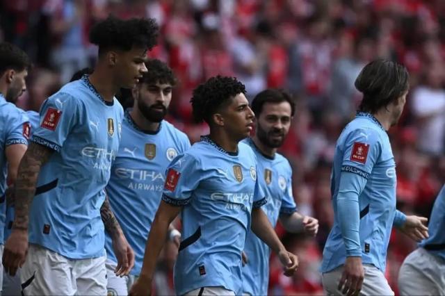 开云-出奇制胜侥幸过关 红军夺冠日曼城只能悄悄进决赛