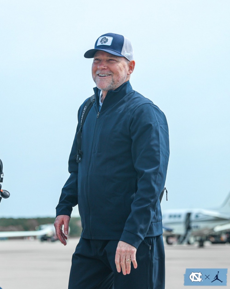 开云-美记：迈克·马龙以6年5000万美元签约北卡 830万年薪NCAA第二高